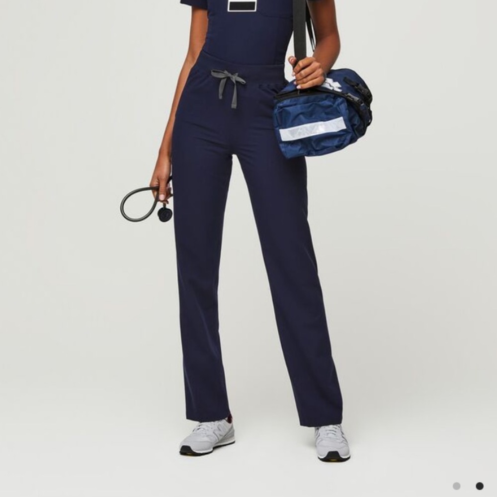 Figs Livingston straight leg scrub pants